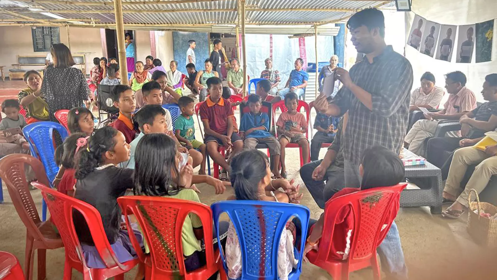 The visual storytelling workshop has so far been facilitated at Khomdonbi Memorial English School relief camp and Hijam Angom Leikai relief camp in Kakching Khunou and Moirang Bazaar relief camp in Bishnupur district. 