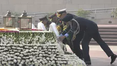 PM Modi pays tribute to heroes of Indias win over Pakistan in 1971 war