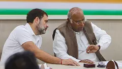 Congress discusses Gujarat plan for LS polls; focus on strengthening party