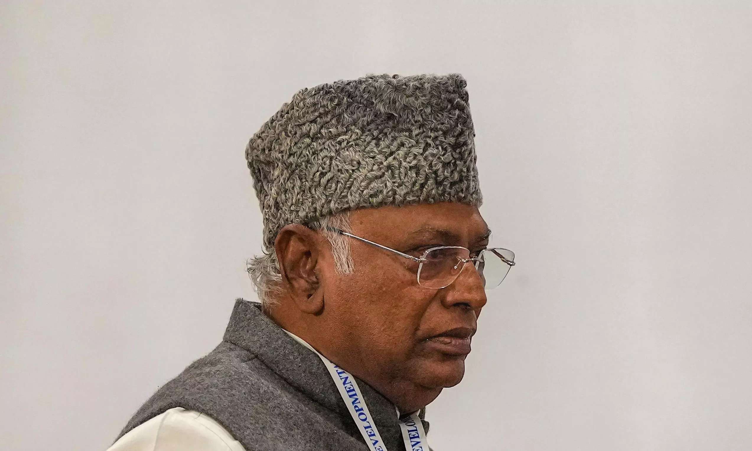 Kharge insists on Indias unity against terrorism following Jammu and Kashmir attack