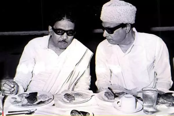 Tamil Nadu: Leaders pay tributes to MGR on his 36th death anniversary
