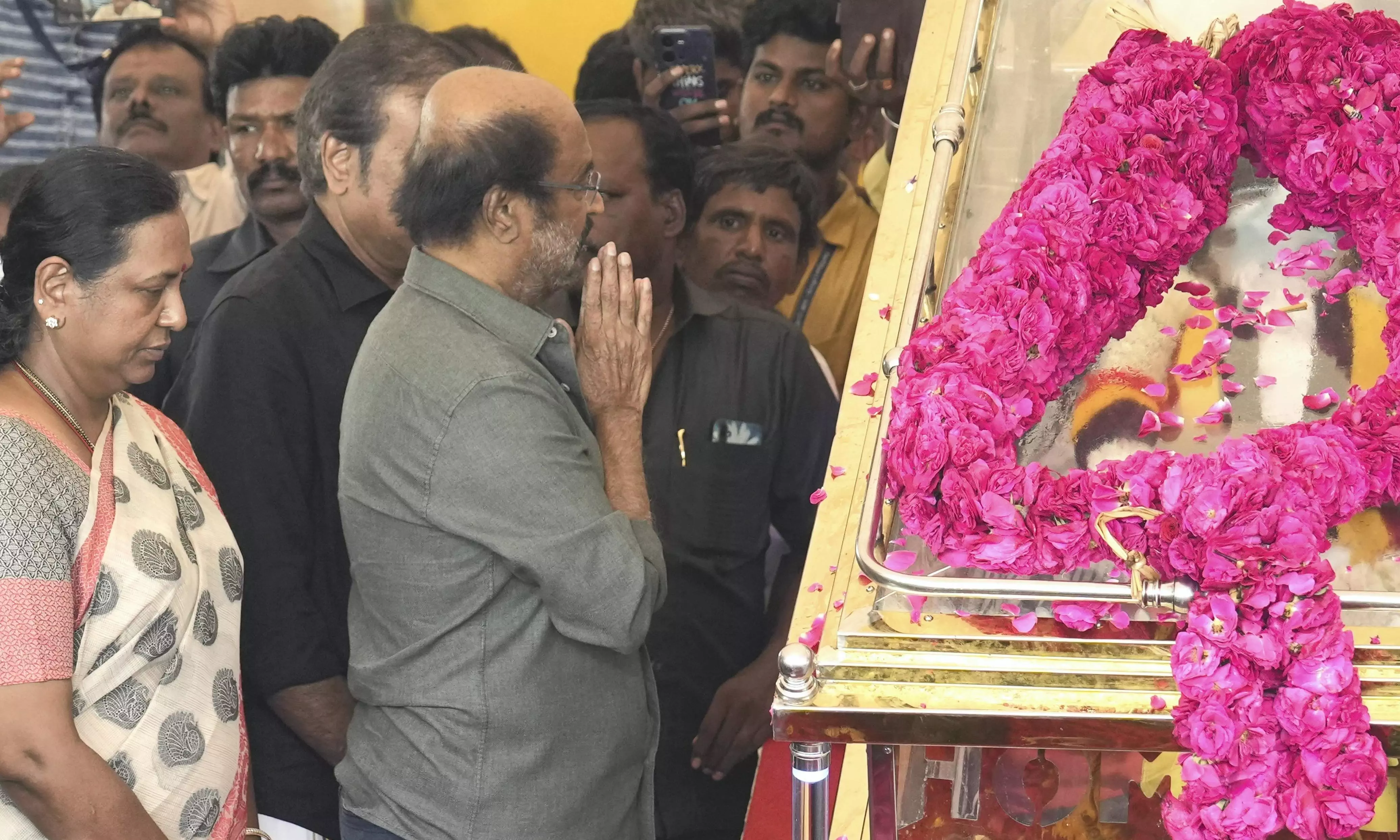 Vijayakanth will live forever in peoples hearts, says Rajinikanth as sea of humanity pays homage