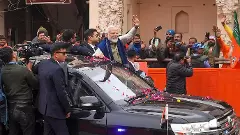 PM Modi springs a surprise in Ayodhya, pays visit to Ujjwala scheme beneficiary