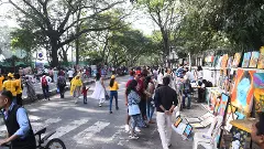 Participants at the 20th edition of Chitra Santhe, the one-day art extravaganza