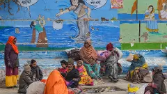 22 Delhi-bound trains delayed, city records max temperature of 18.8 deg C