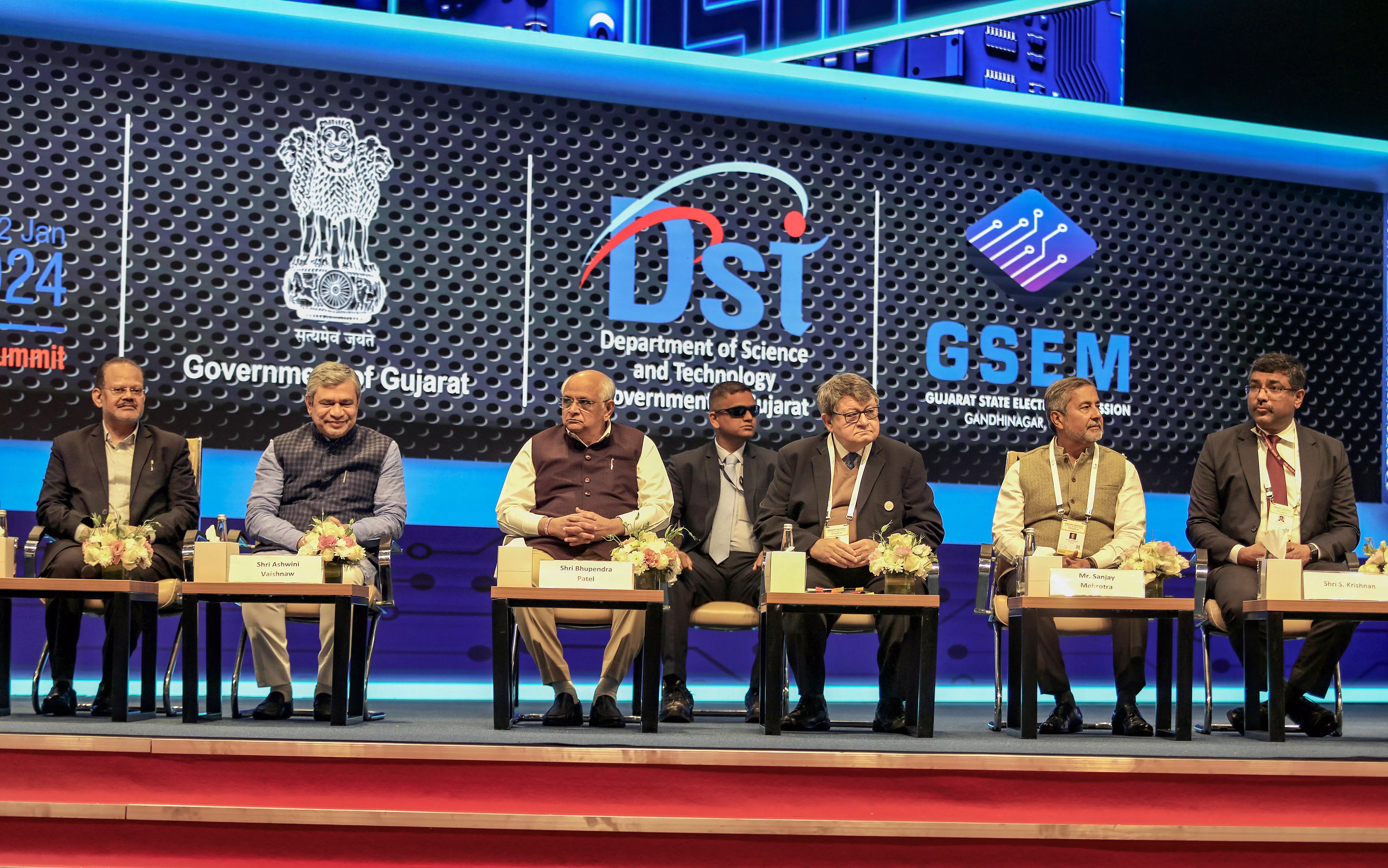At global summit, Gujarat betting big on Make-in-India chips