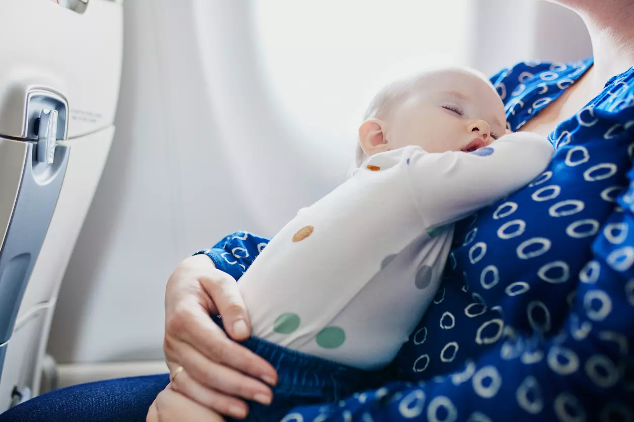 Alaska Airline lesson: Dont hold your baby on the lap while flying