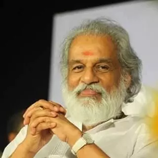 K J Yesudas honoured with special prayers at Sabarimala temple