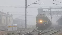 Dense fog, cold wave, flights, trains, delay, cancellation