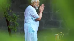 PM Narendra Modi prays at Ramanathaswamy Temple, in Rameswaram