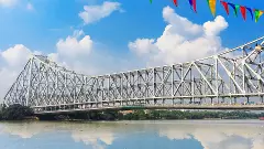 Kolkata man climbs down bridge after police lure him with job, biryani