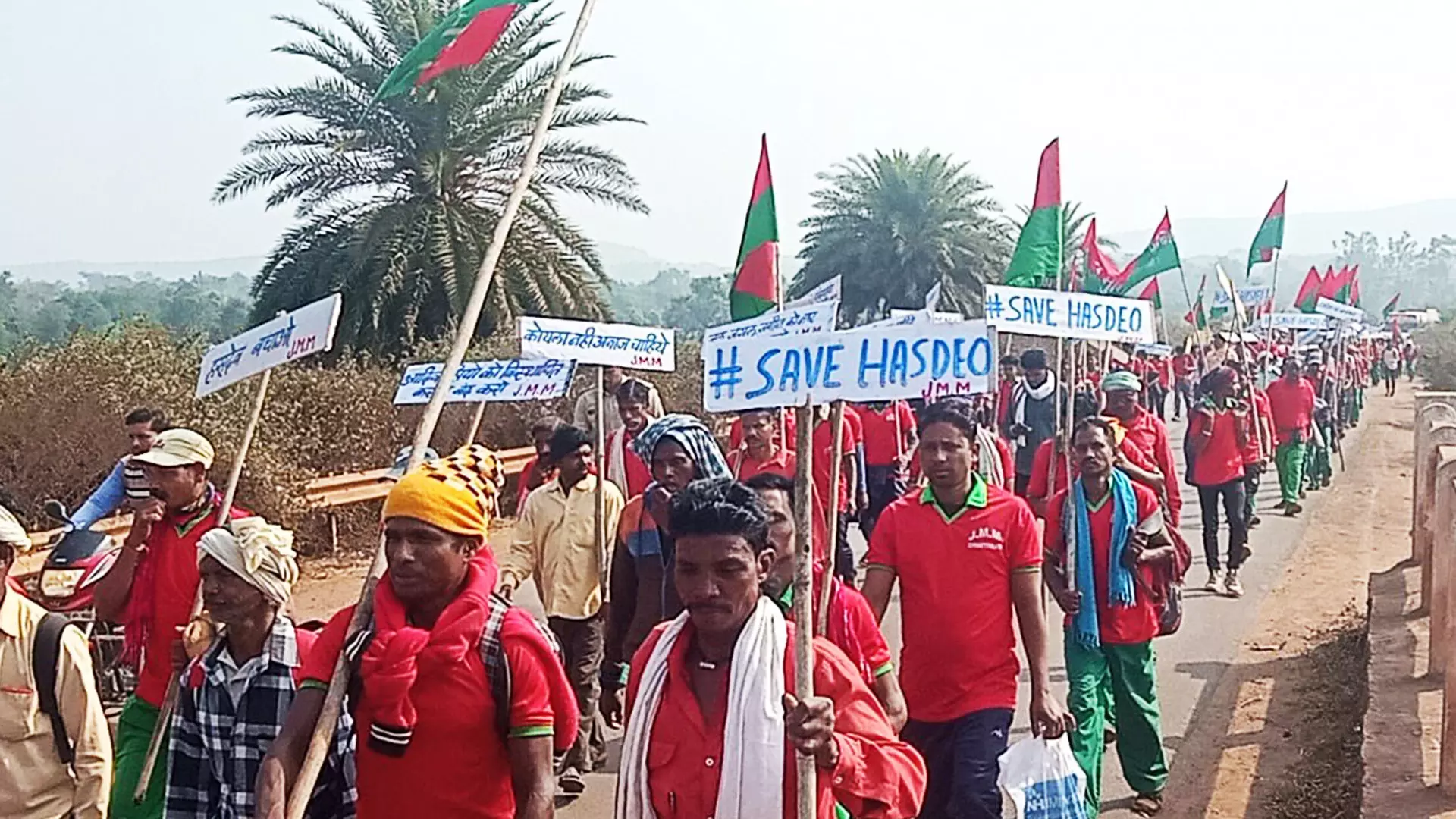 Tribals and indigenous dwellers of the Hasdeo Arand forest on a protest march.