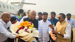 Peoples stomach cant be filled by showing Gods picture: Kharge