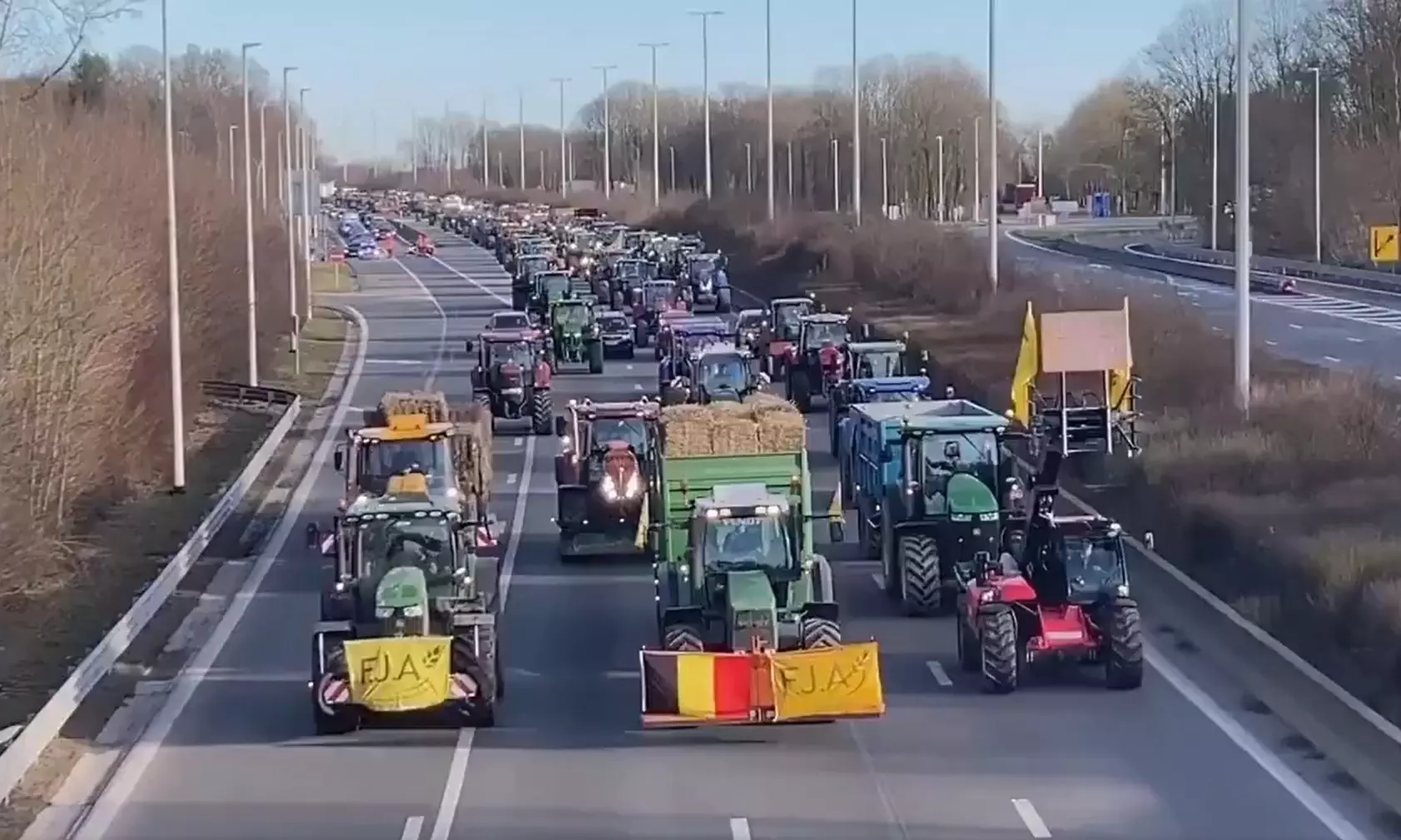 France: Farmers’ protest threatens to put Paris ‘under siege’; soup hurled at ‘Mona Lisa’