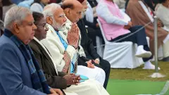 President Murmu, PM Modi pay floral tributes to the Mahatma on death anniversary