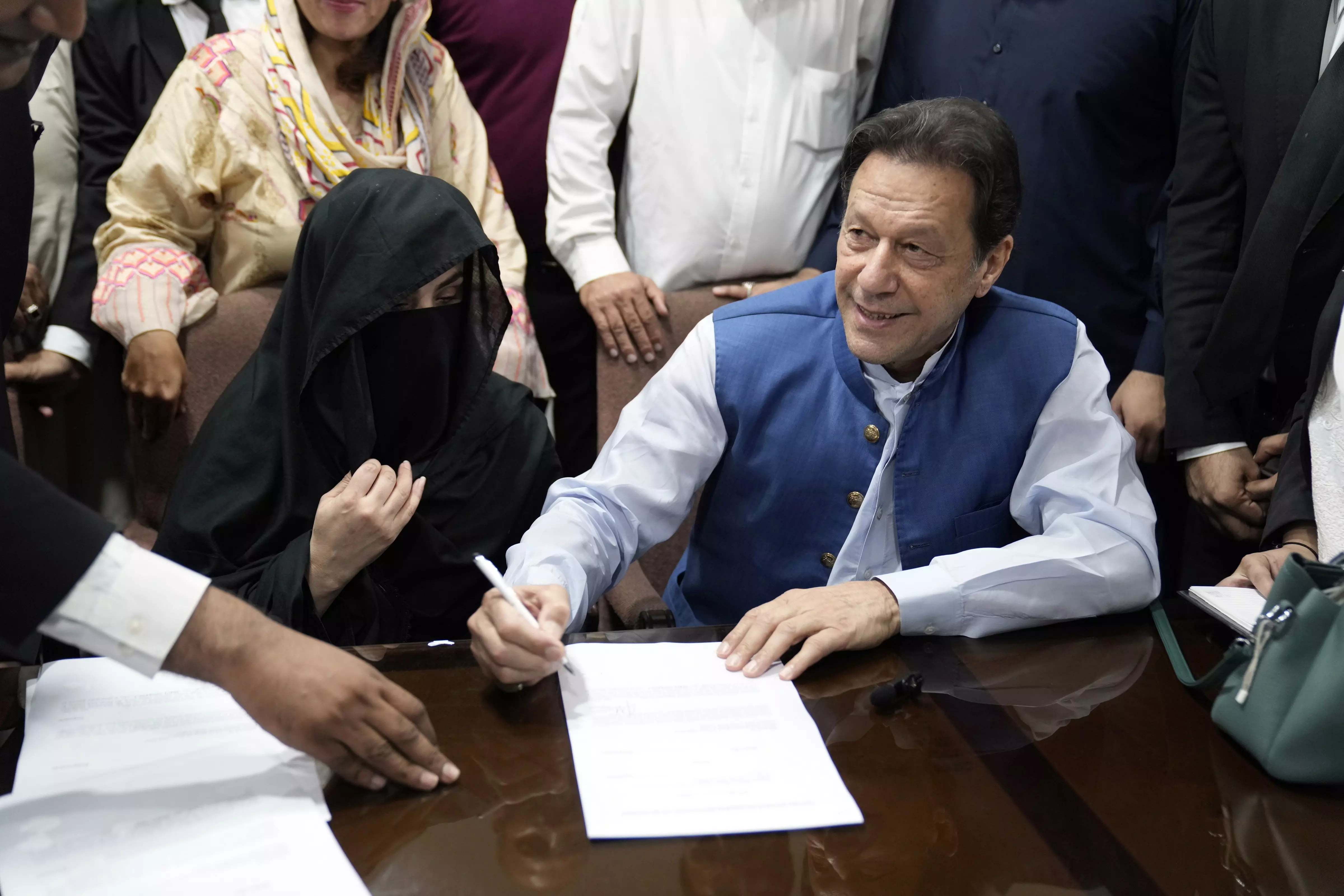 Pakistan: Former PM Imran Khan, wife Bushra Bibi sentenced to 14 yrs in corruption case