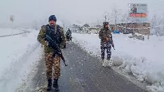 Jammu and Kashmir: Highway closed for traffic, over 200 vehicles stranded