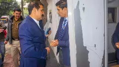 High drama at CM Kejriwals house after Delhi Police arrive to serve notice