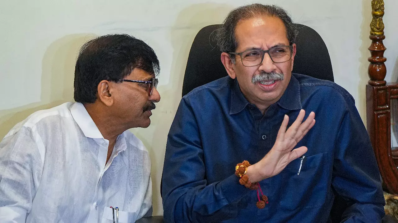 Uddhav has lost mental balance: Fadnavis on mentally ill home minister barb