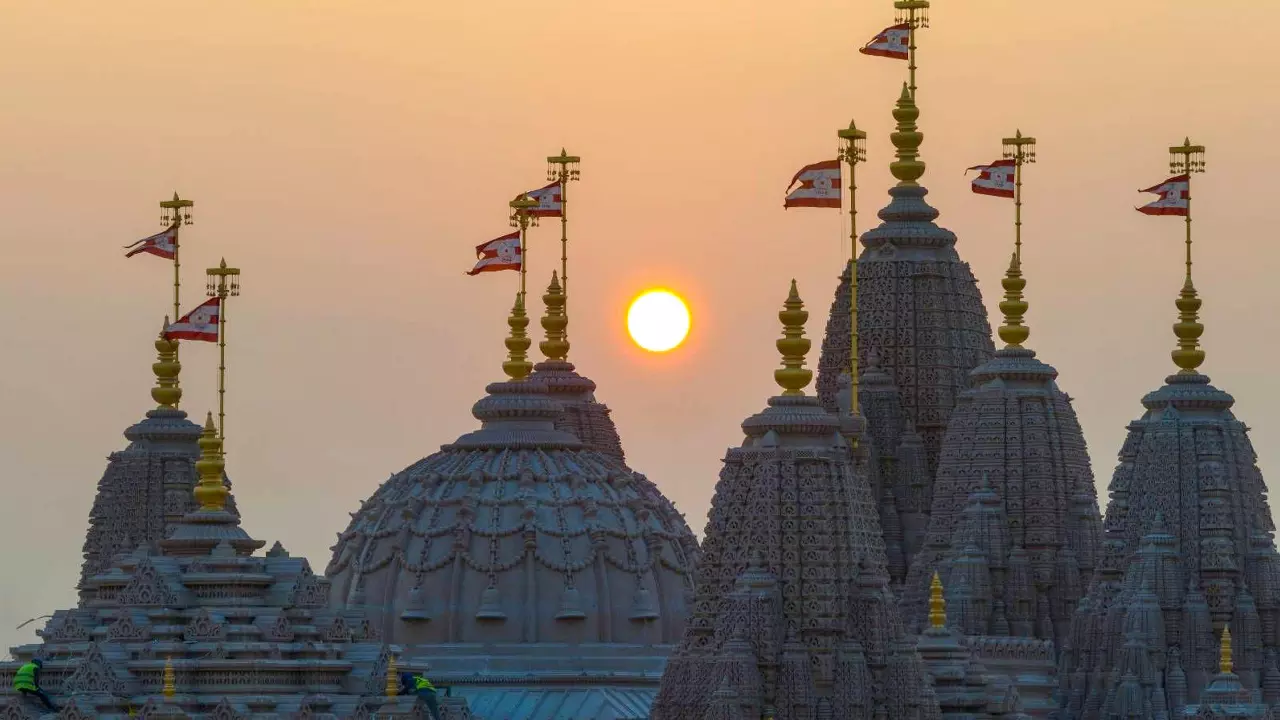 MP: Group of people barge into temple past midnight, thrash priest