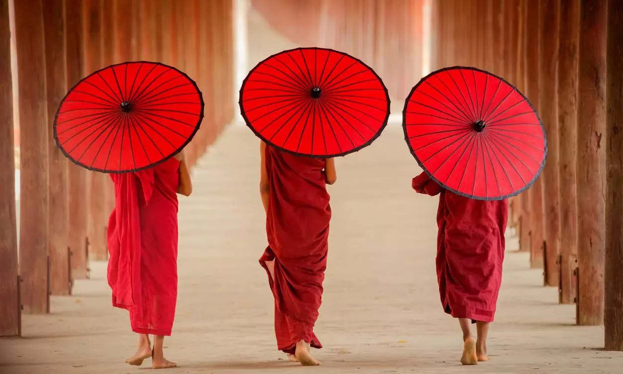 myanmar monks