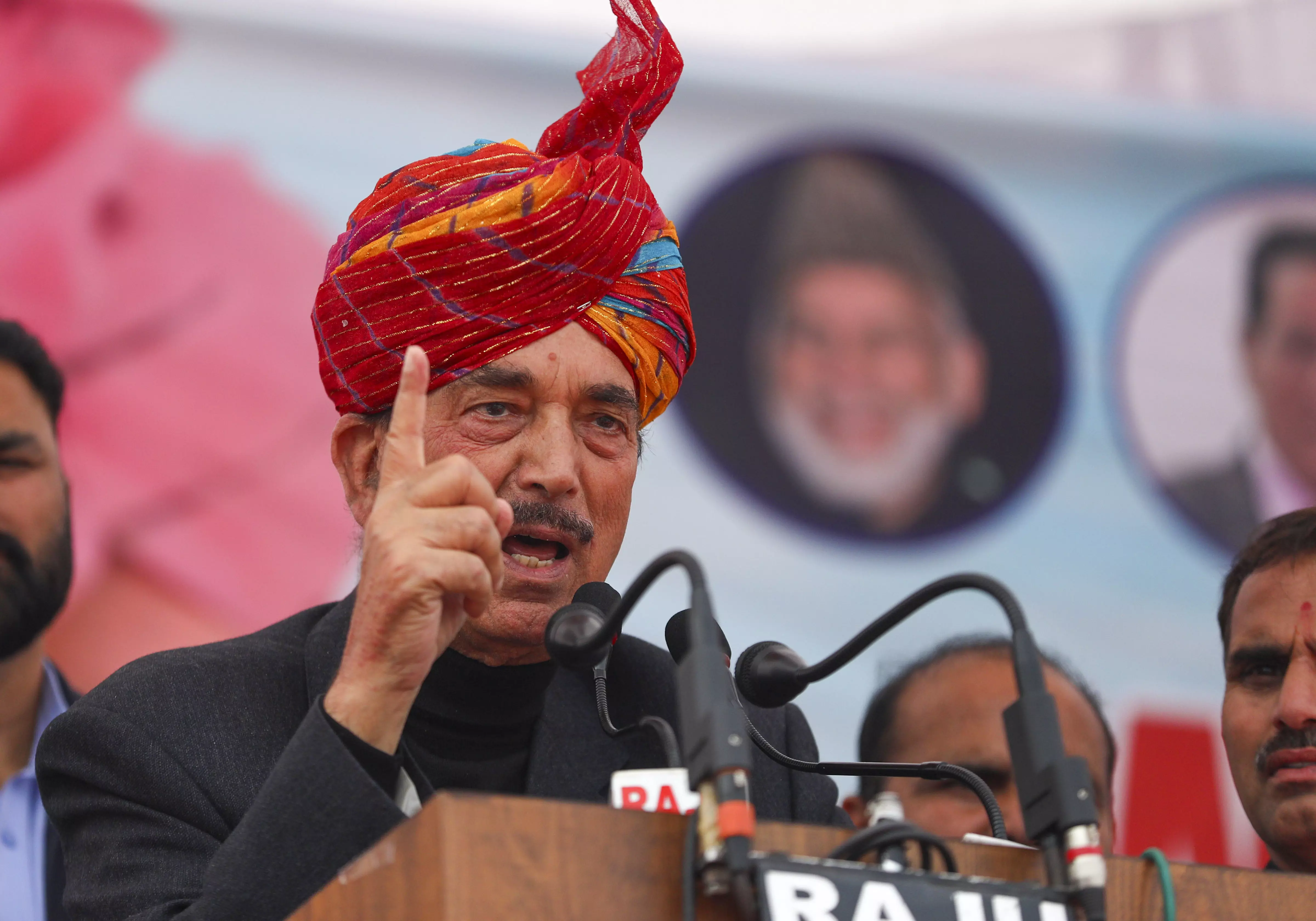 Ghulam Nabi Azad hints he may not contest Lok Sabha polls, says will campaign for DPAP