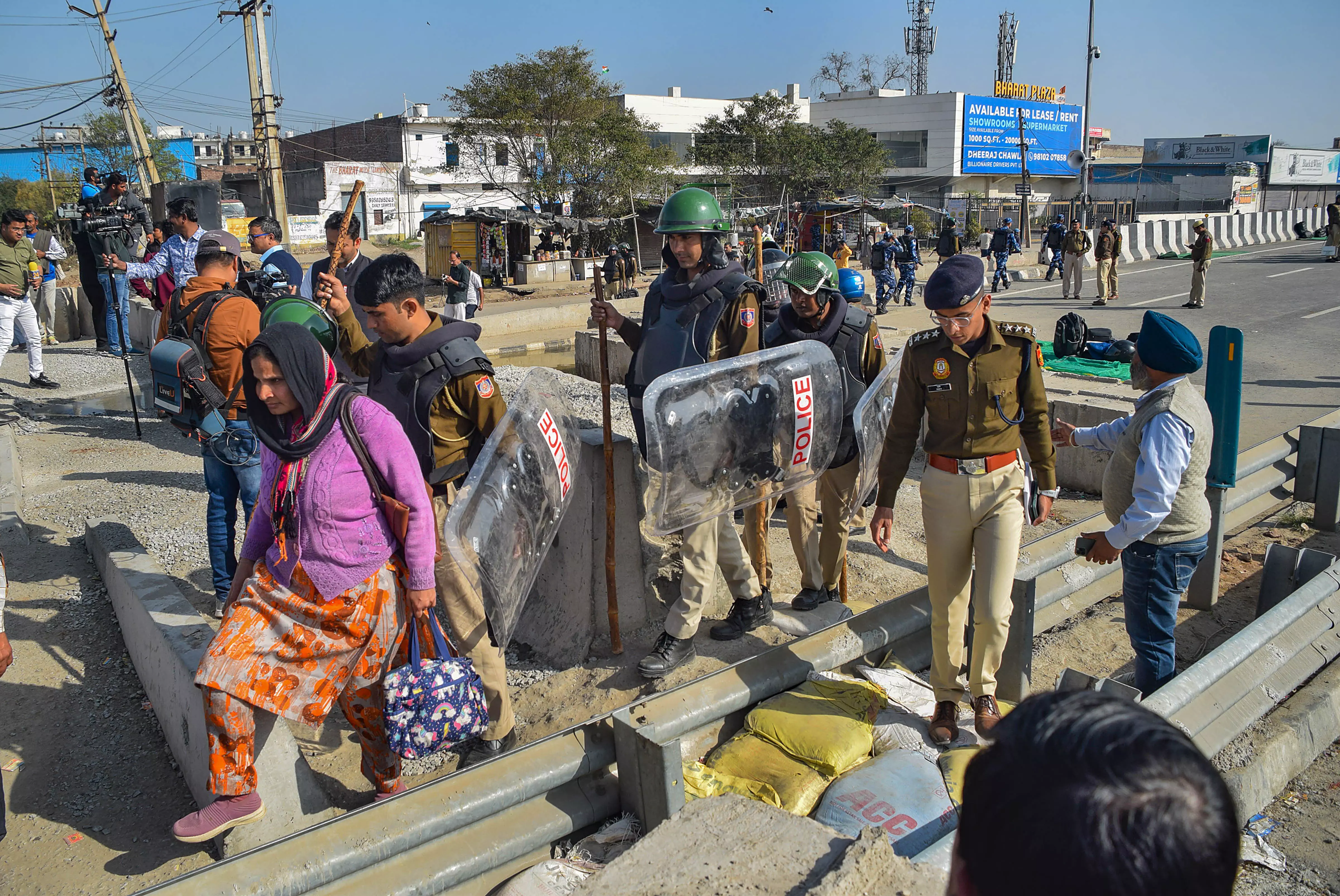 Delhi: Singhu, Tikri borders to be partially reopened 2 weeks after they were sealed