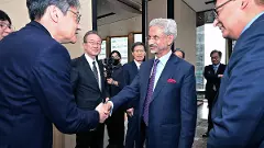 Jaishankar meets residents of Ayodhyas twin city, Gimhae