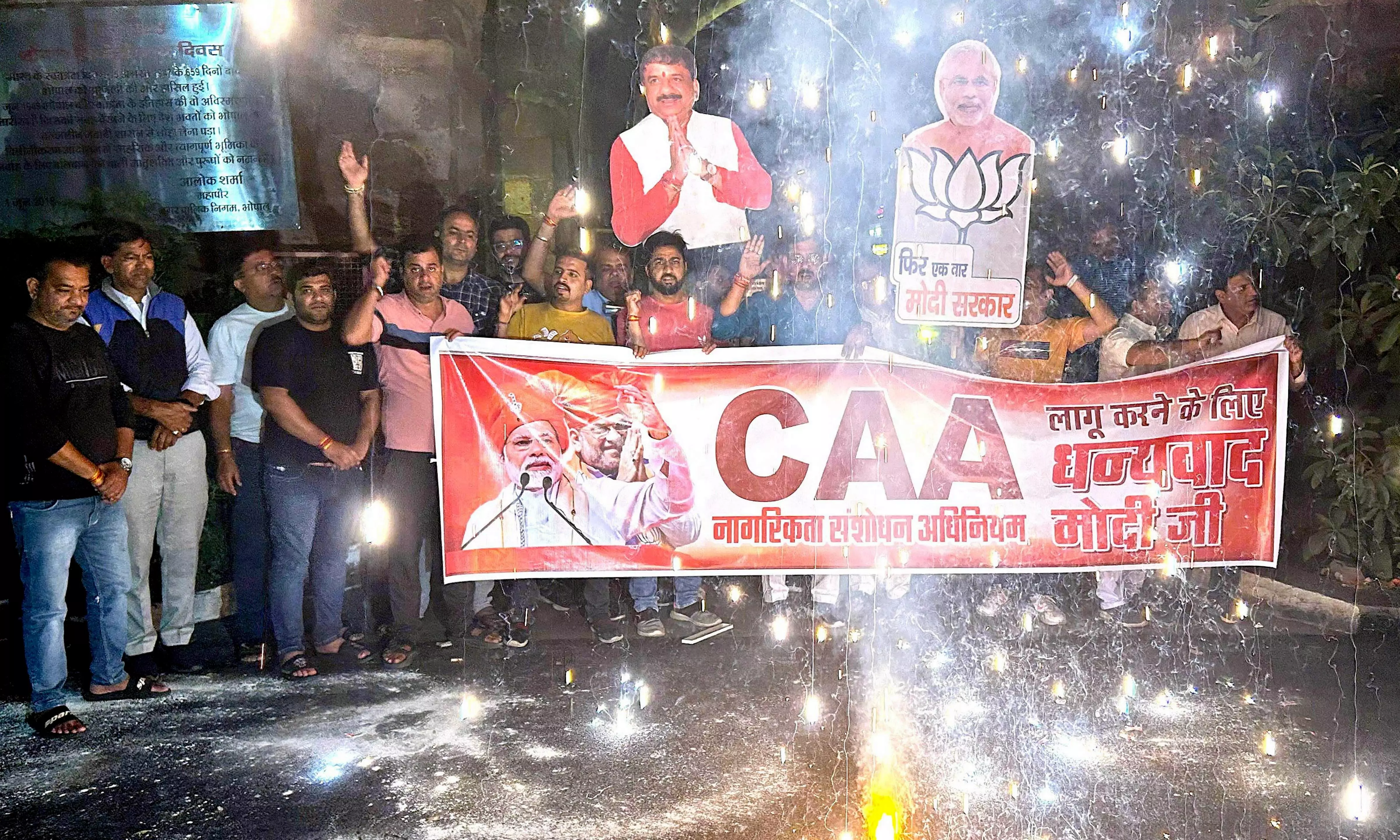 LIVE | Assam police order Opposition parties to withdraw stir against CAA, warn of action
