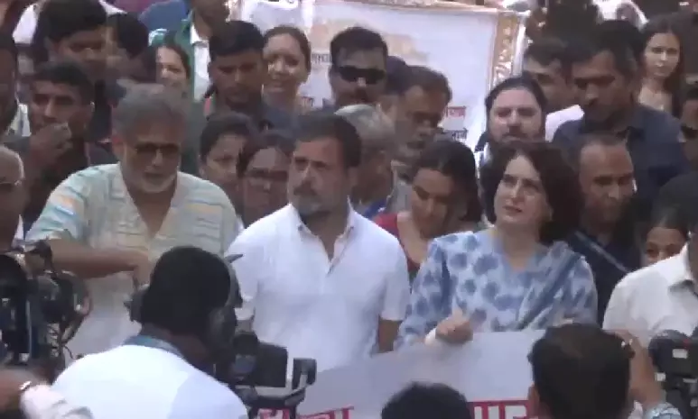 Rahul Gandhi holds Nyay Sankalp Padyatra in Mumbai