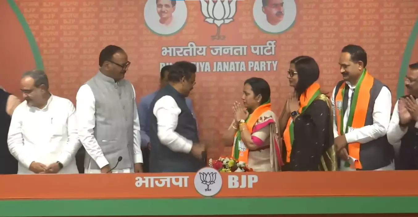 Uttar Pradesh: BSP MP Sangeeta Azad joins BJP