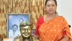 AIADMK clinches LS poll deal with DMDK