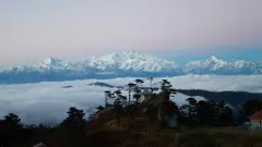 Heavy snowfall at Bengals highest point Sandakphu; stranded tourists rescued