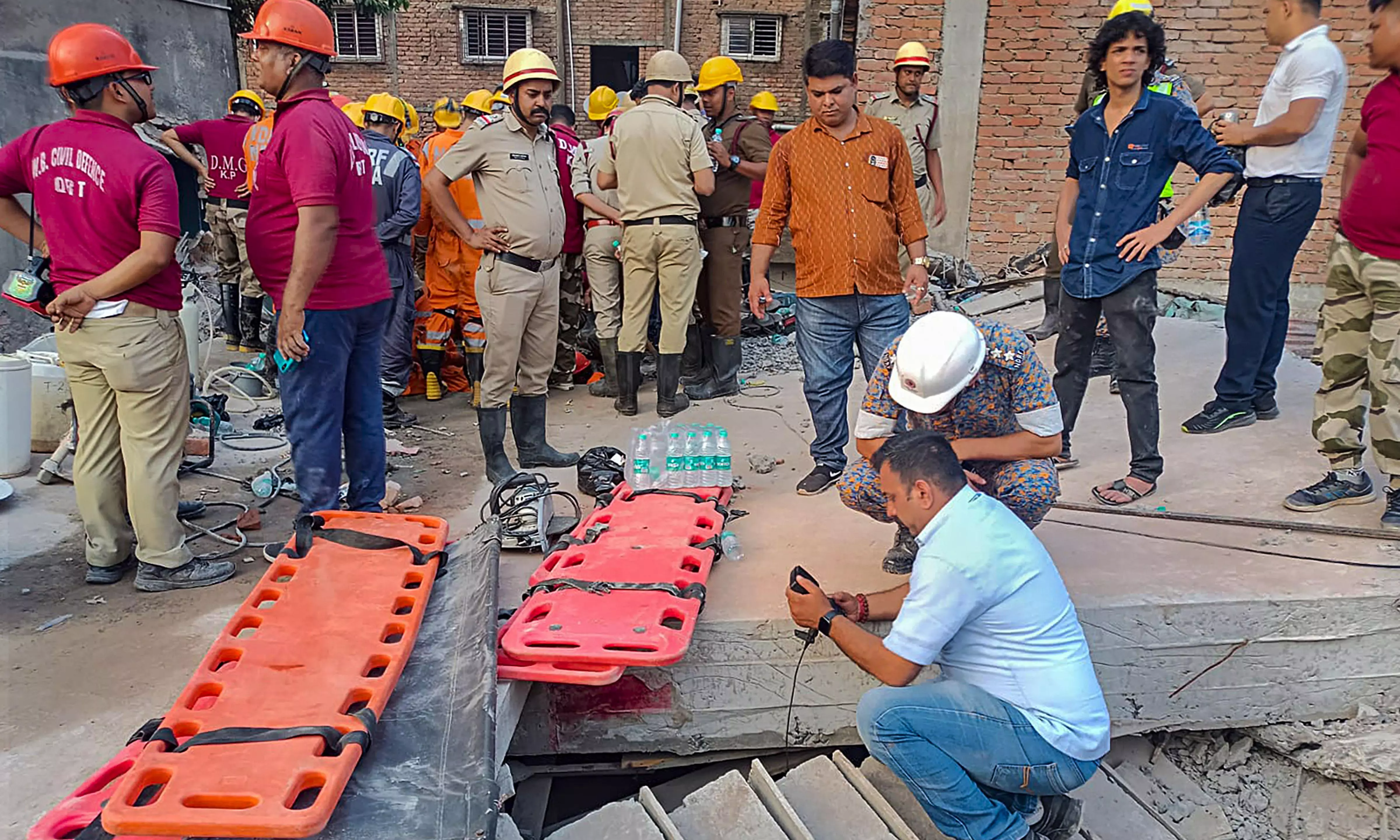 Kolkata building collapse: Another body recovered, toll rises to 11