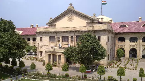 High court issues notices to six schools over traffic jams outside Lucknow schools