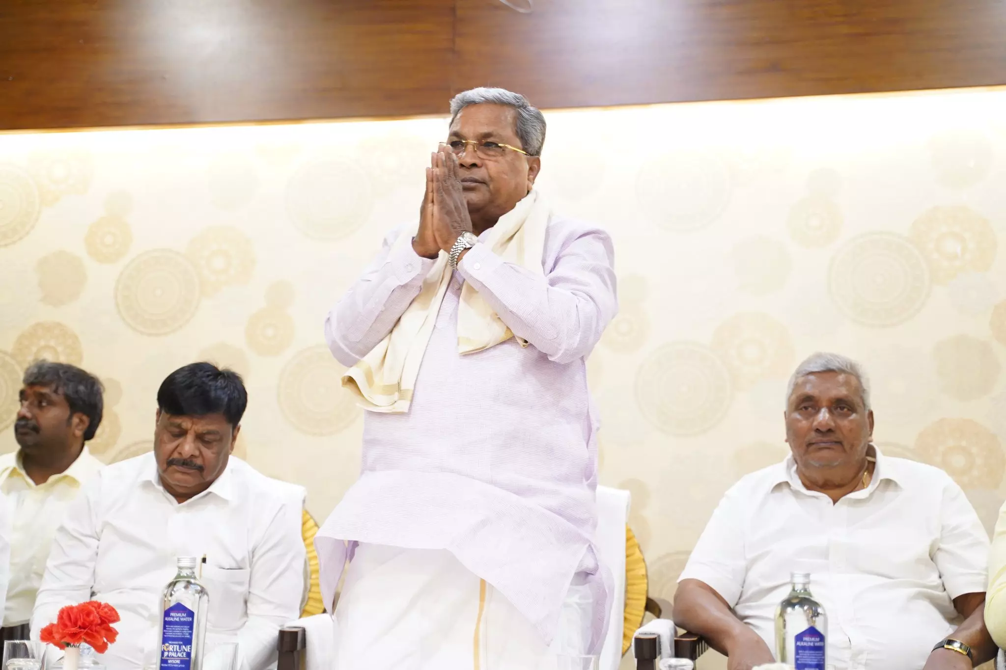 Karnataka: Siddaramaiah, Amit Shah clash over non-release of central funds for drought relief