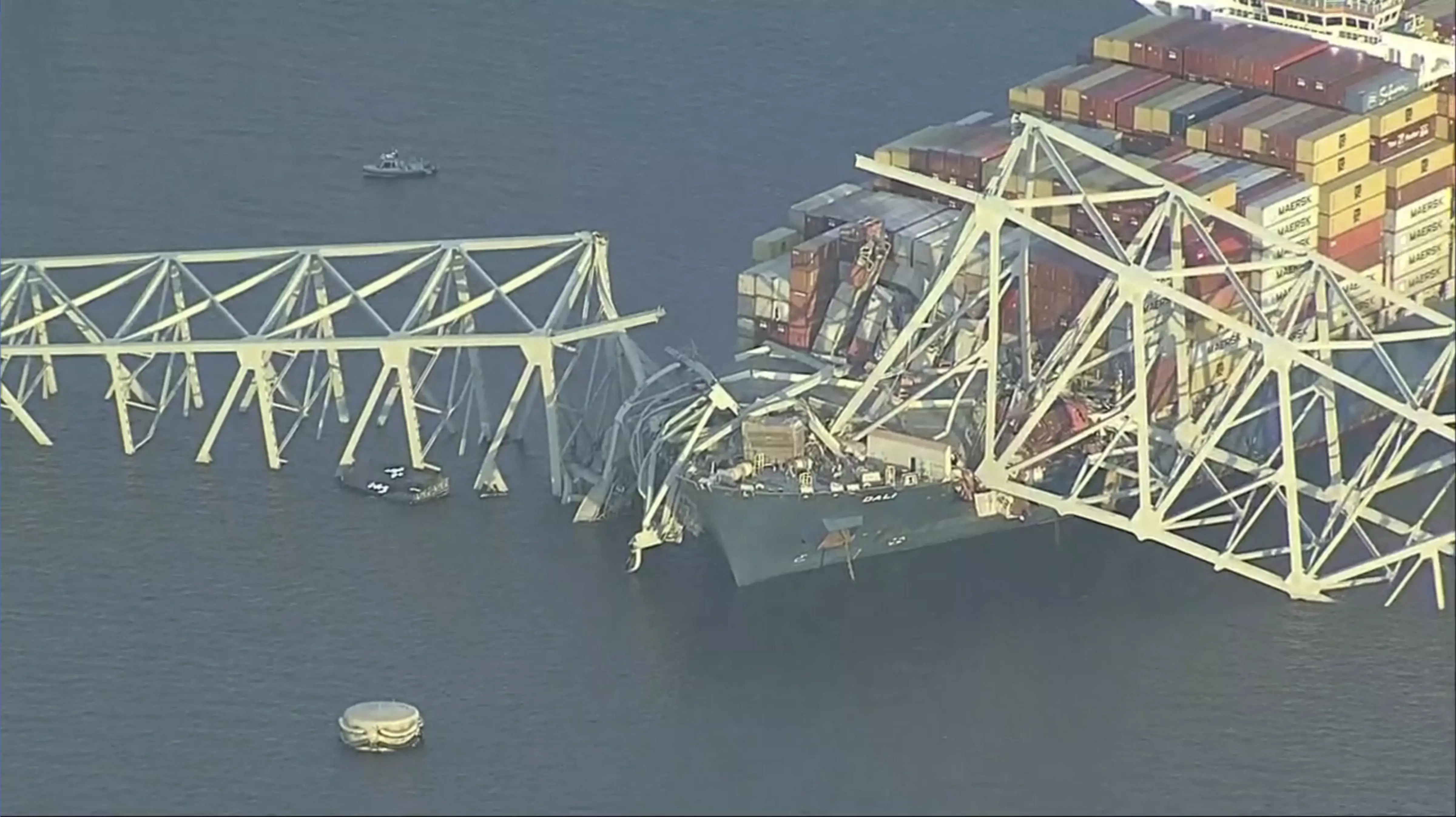Between ship’s alarm and Baltimore bridge fall, cops got 90 secs to stop traffic