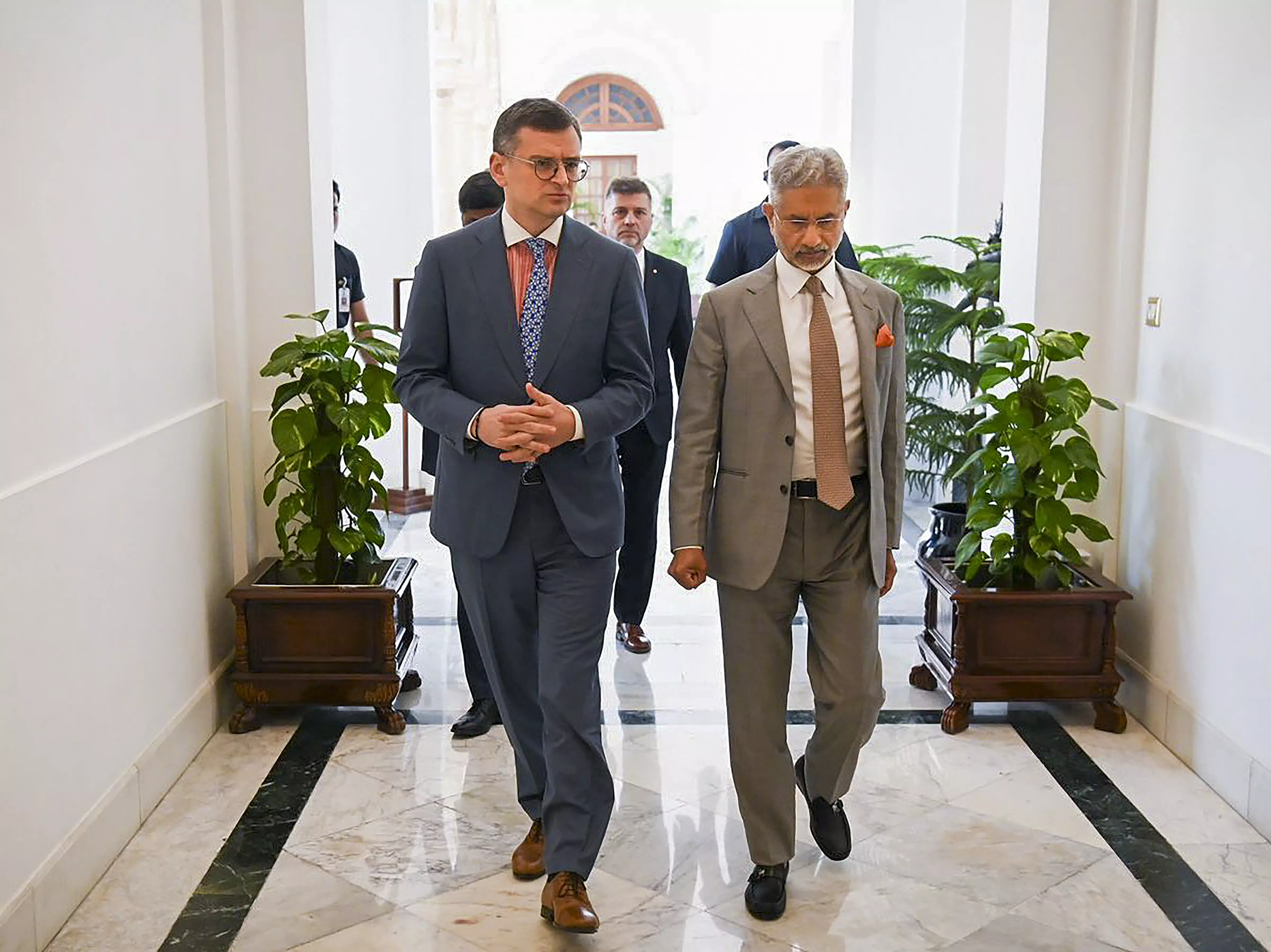 Ukraine foreign minister holds talks with Jaishankar, discusses peace formula