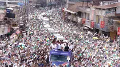 Seeing a red flag in green, Congress removes all flags from Rahul rally