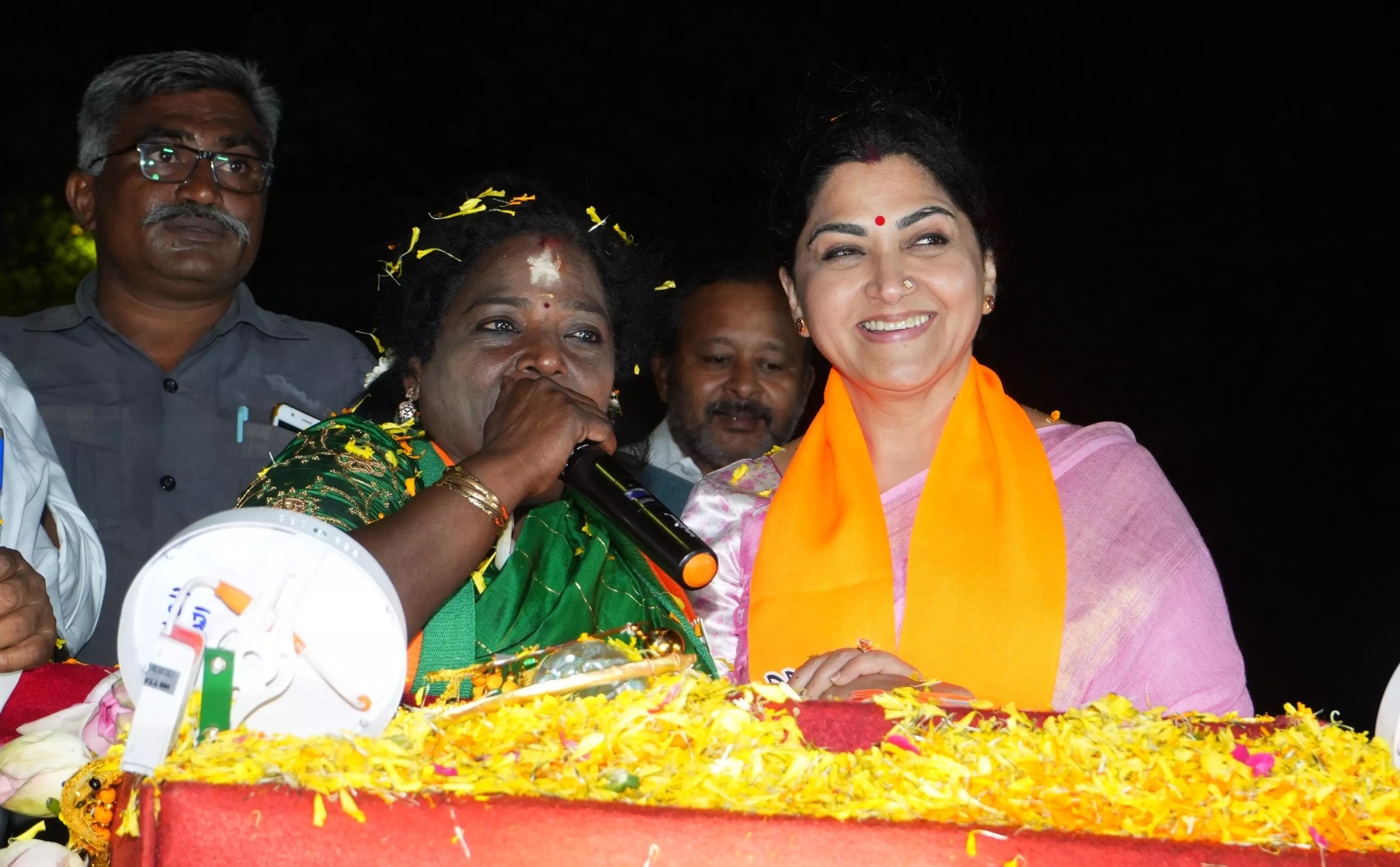 Old injury forces Khushbu Sundar to pull out of Lok Sabha poll campaign