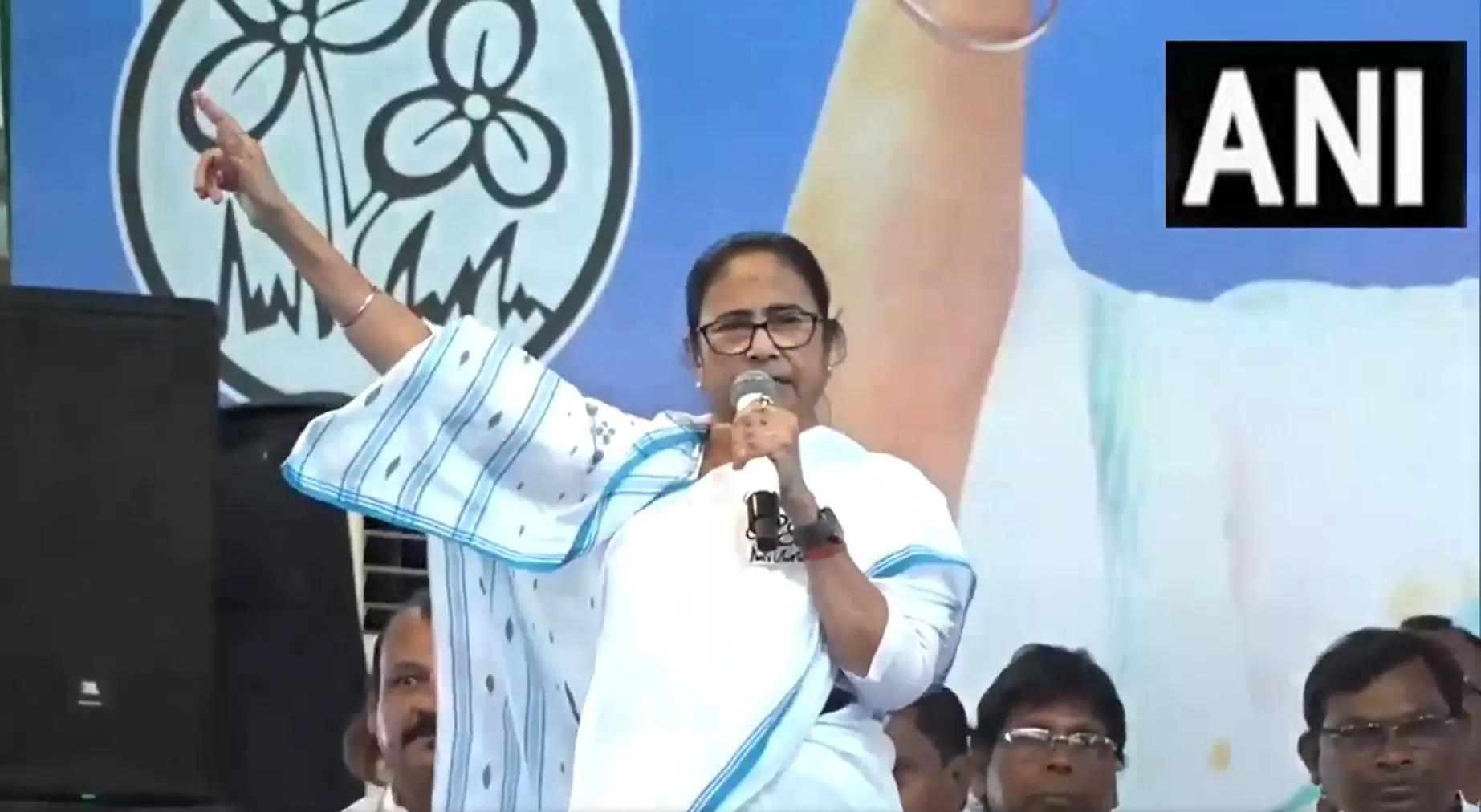 Central agencies asking TMC leaders to join BJP or face action: Mamata