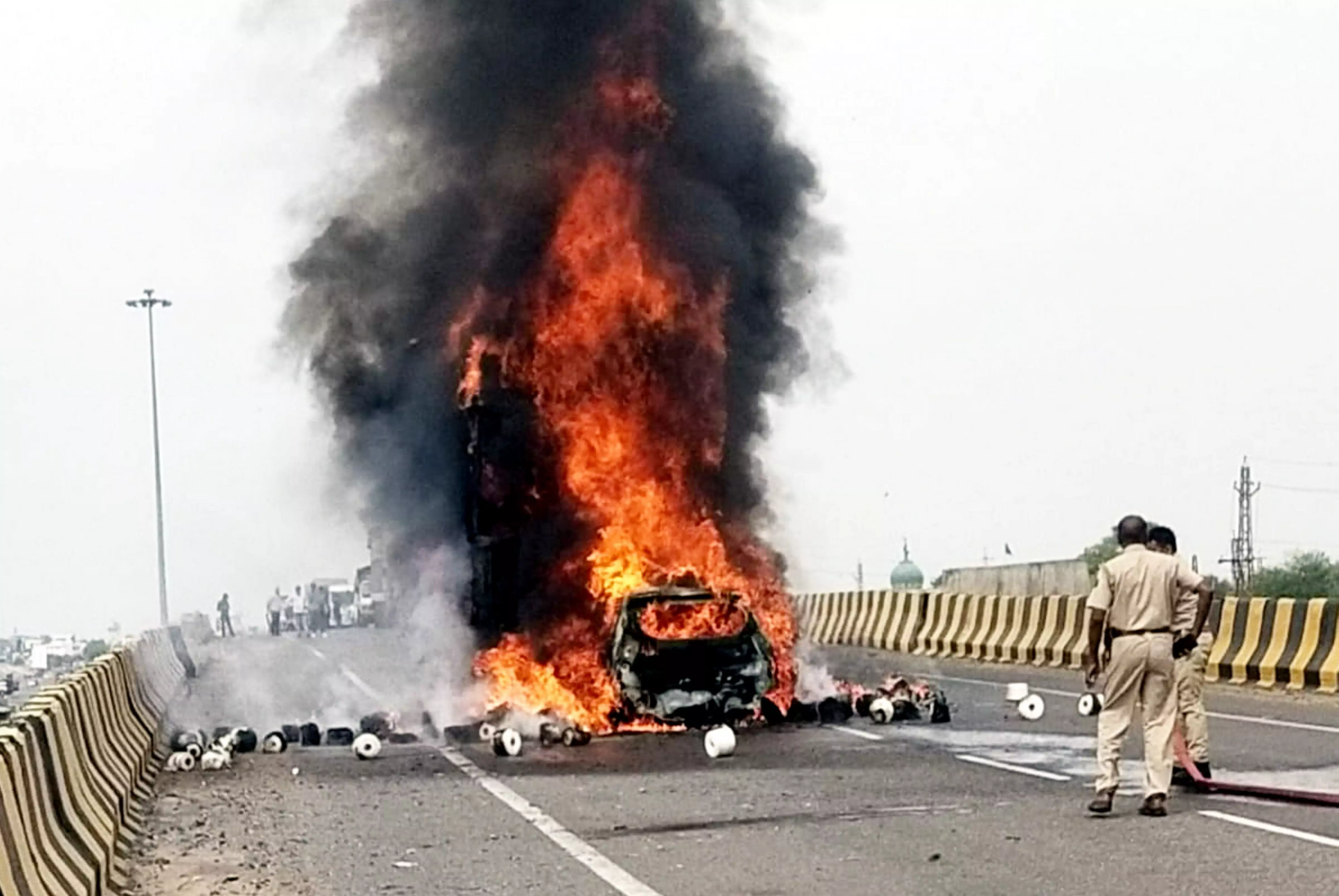 Rajasthan: 7 of family burnt to death as car rams into truck, catches fire