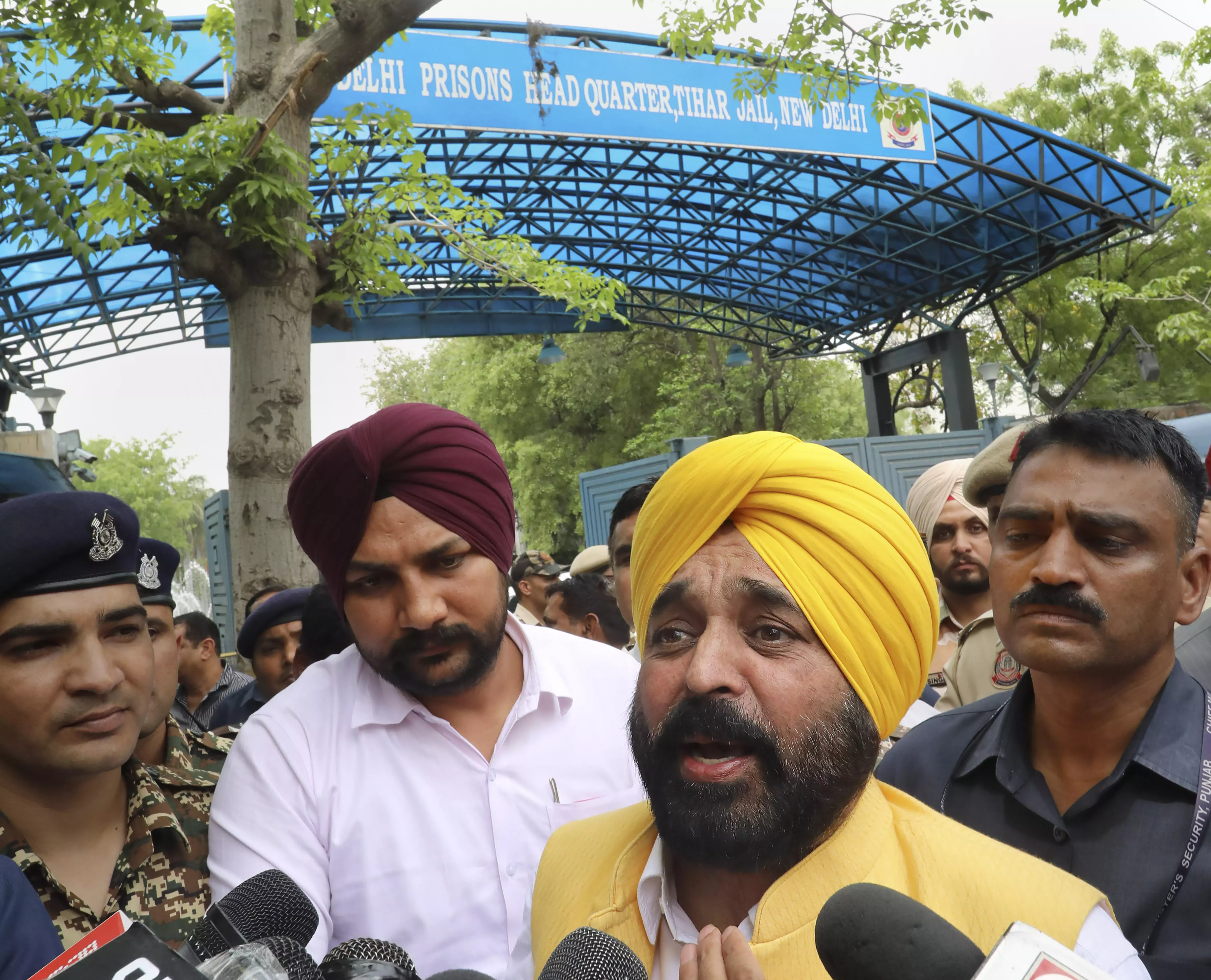 Mann meets Arvind Kejriwal in jail, says Delhi CM being treated like terrorist