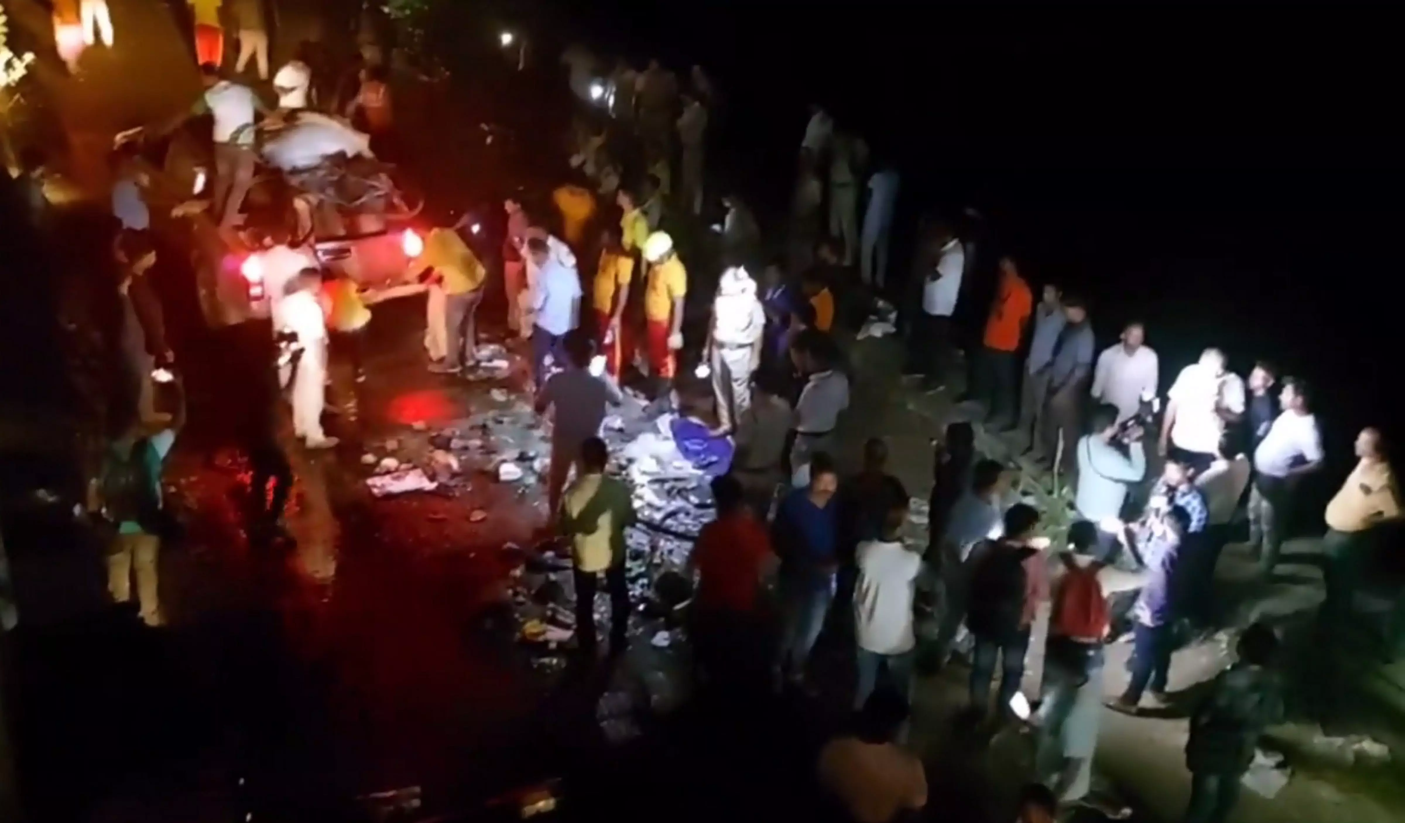 5 dead, 40 injured as Bengal-bound bus falls off bridge in Odisha’s Jajpur
