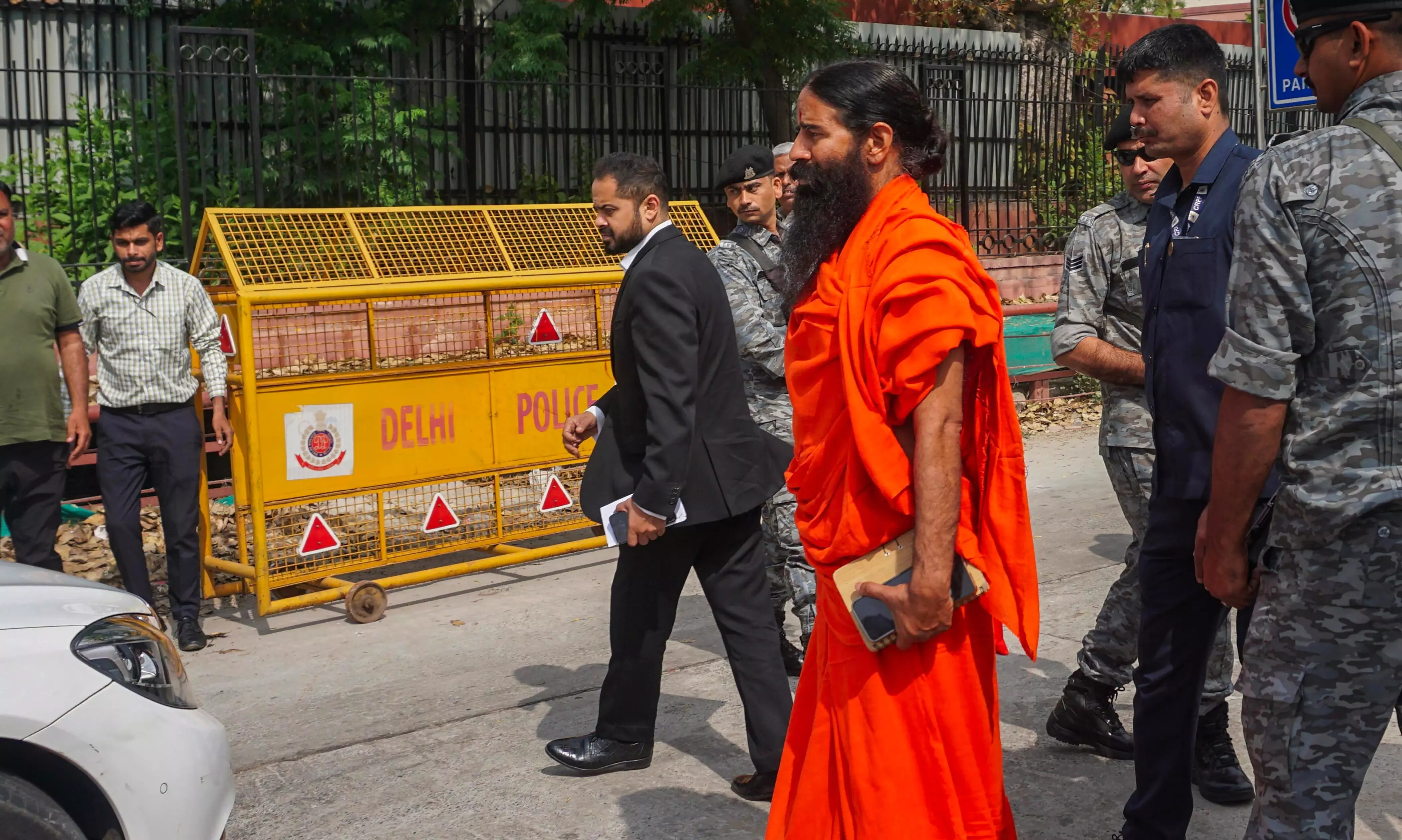 SC won’t let Patanjali ‘off the hook’; Ramdev gets a week to issue public apology