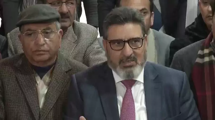 Apni Party, new political party, Altaf Bukhari, Jammu and Kashmir, Mehbooba Mufti, Omar Abdullah, abrogation of Article 370