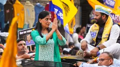 As Lok Sabha polls loom, Sunita Kejriwal hosts her first roadshow in Delhi