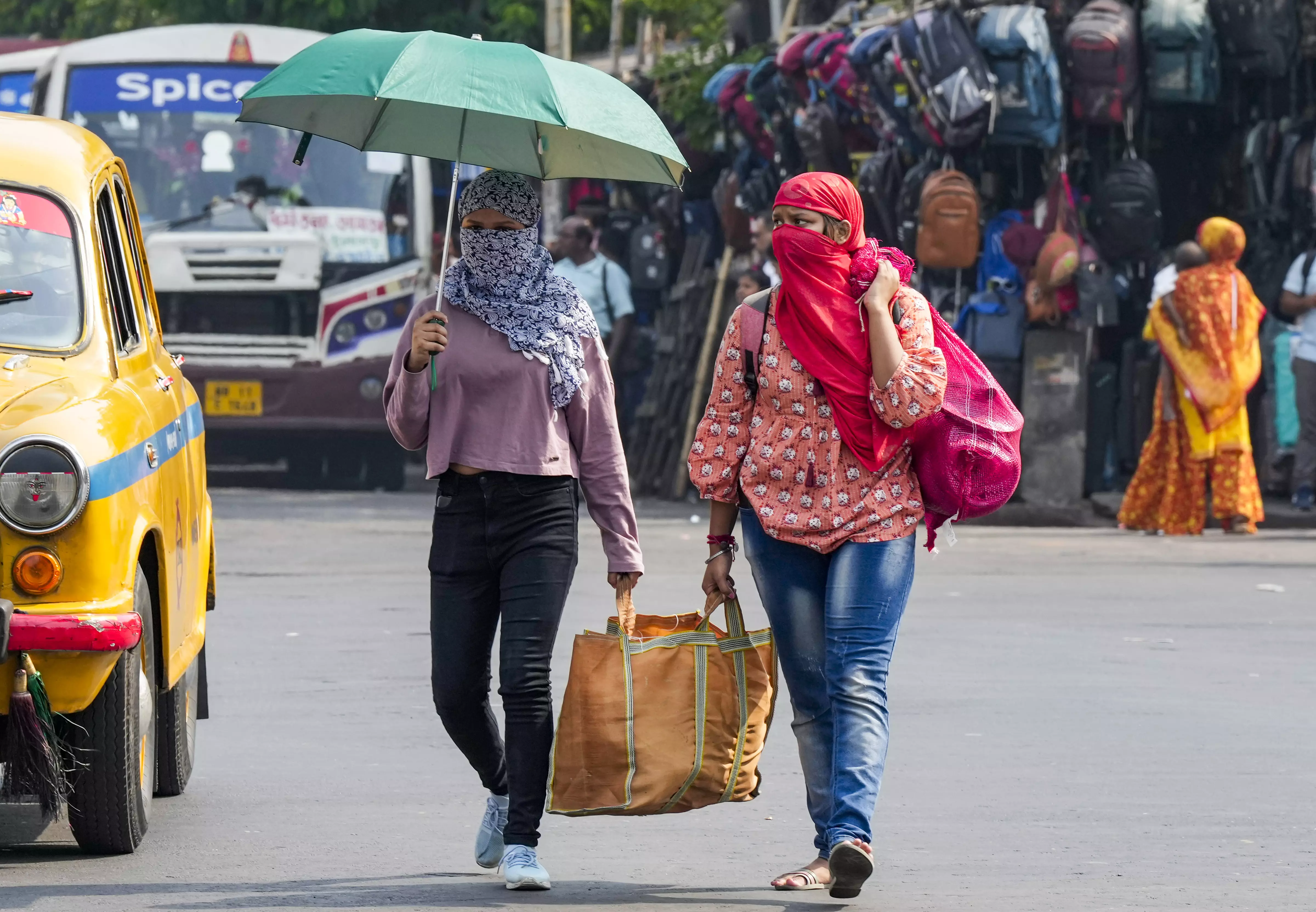 No relief in sight as severe heatwave grips East and South India