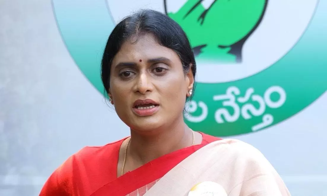 Sharmila Reddy discusses Andhra roadmap with Kharge, Venugopal