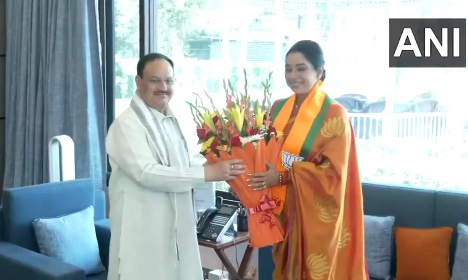 LS polls: Actor Rupali Ganguly joins BJP ahead of third phase
